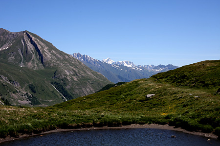 Depuis le col de Petit St Bernard. 
